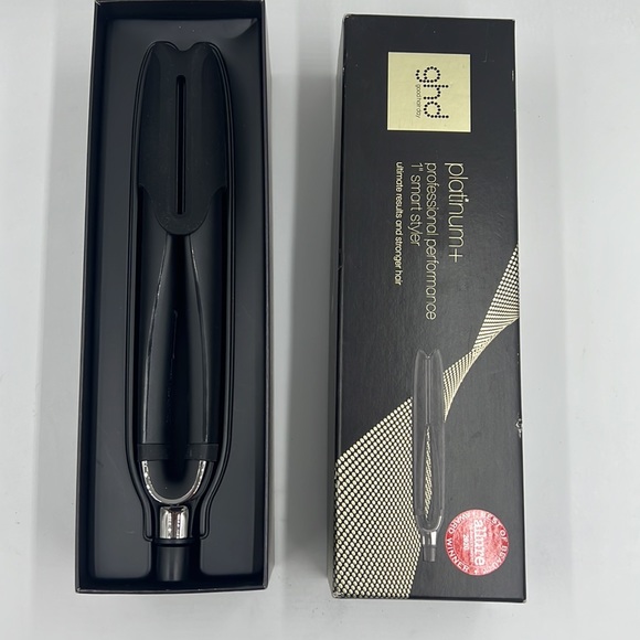 ghd Platinum+ Professional Performance 1" Styler Open.Box,  Gently used look new - Picture 2 of 4
